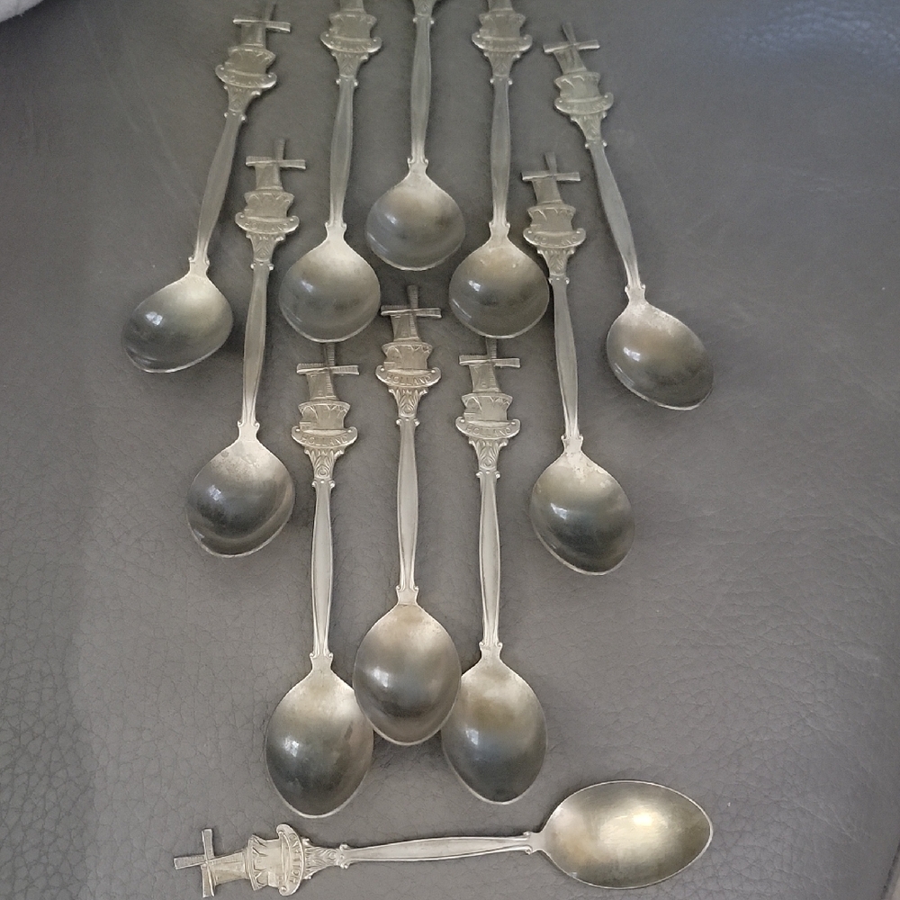 Souvenir "Holland" Pewter Teaspoons, Set of 10